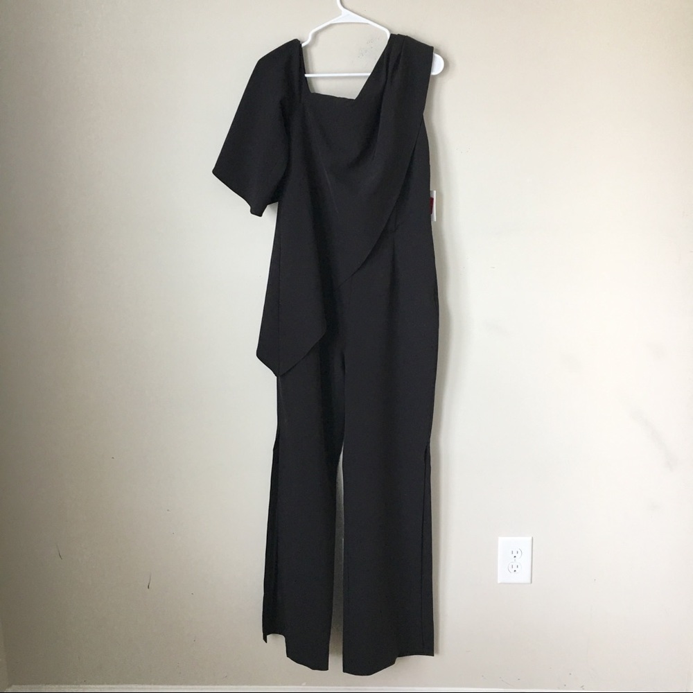 Alexia Admor flare short sleeve black jumpsuit - Picture 2 of 7